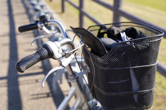 自転車の前カゴ